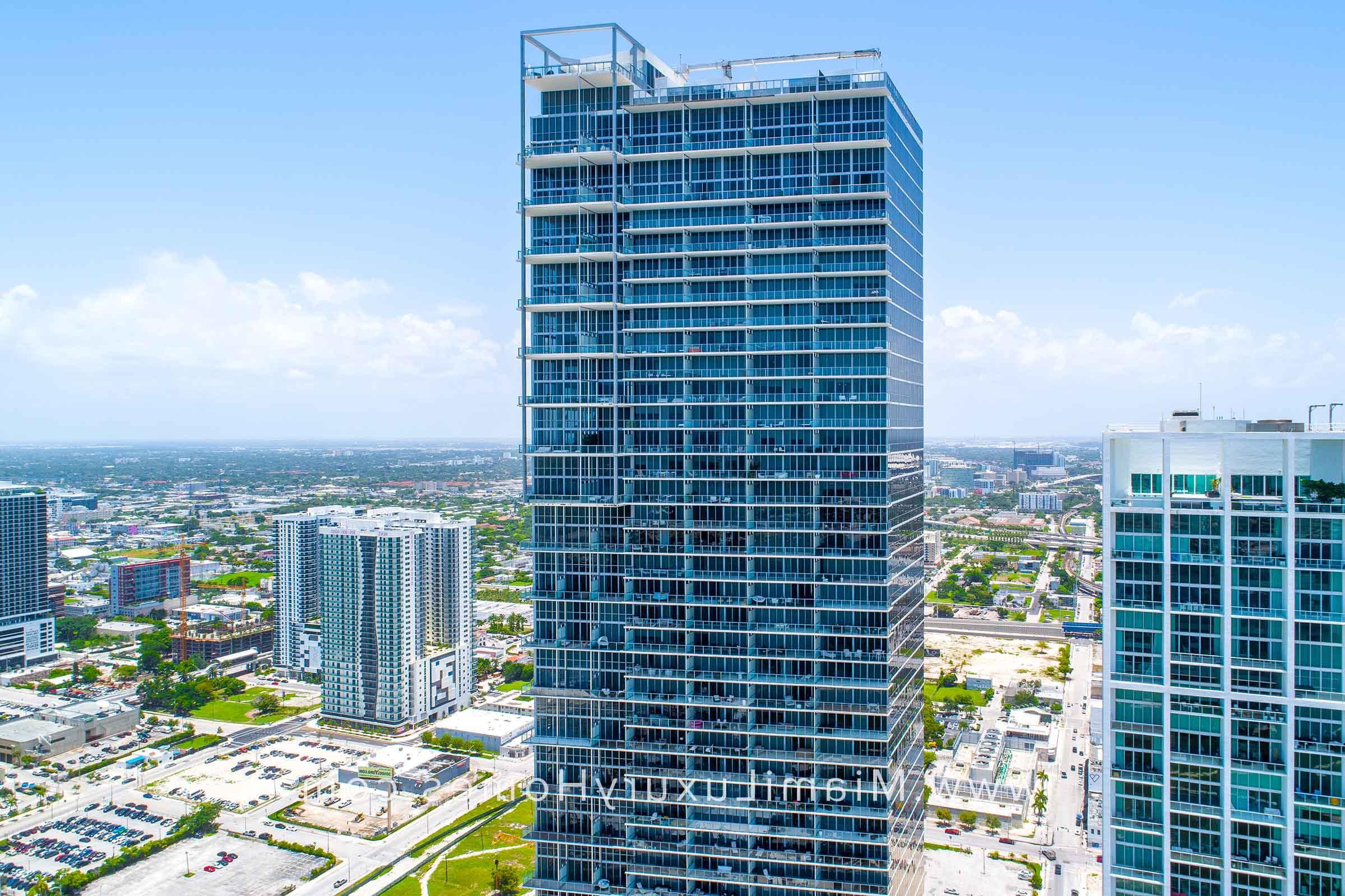 Marquis Condos in Downtown Miami